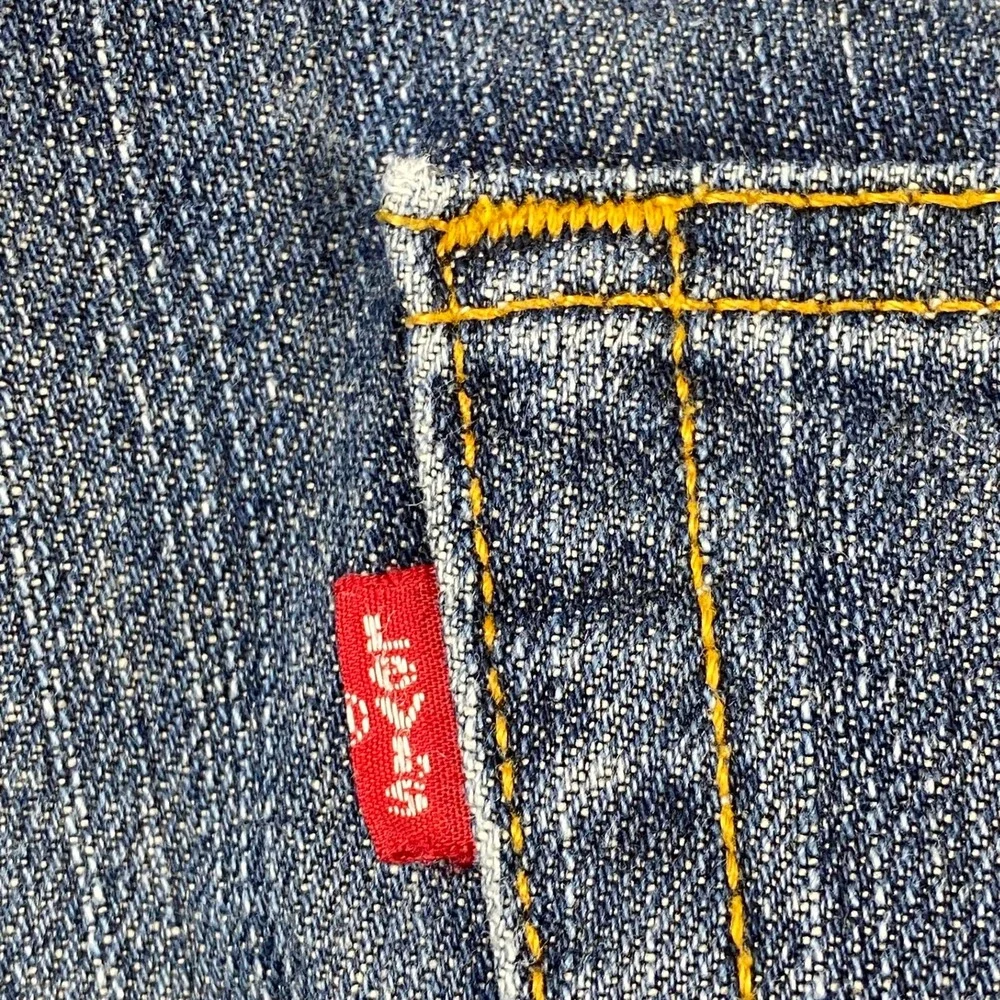 2009 Levi's Mens W34 L30 505 Regular Fit Jeans Blue Medium Wash Straight Leg